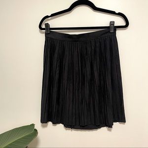 Black suede-like Zara mini skirt